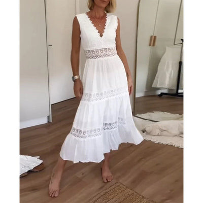 Alyssa™ | Vestido midi sin mangas con escote en V y delicados detalles de encaje