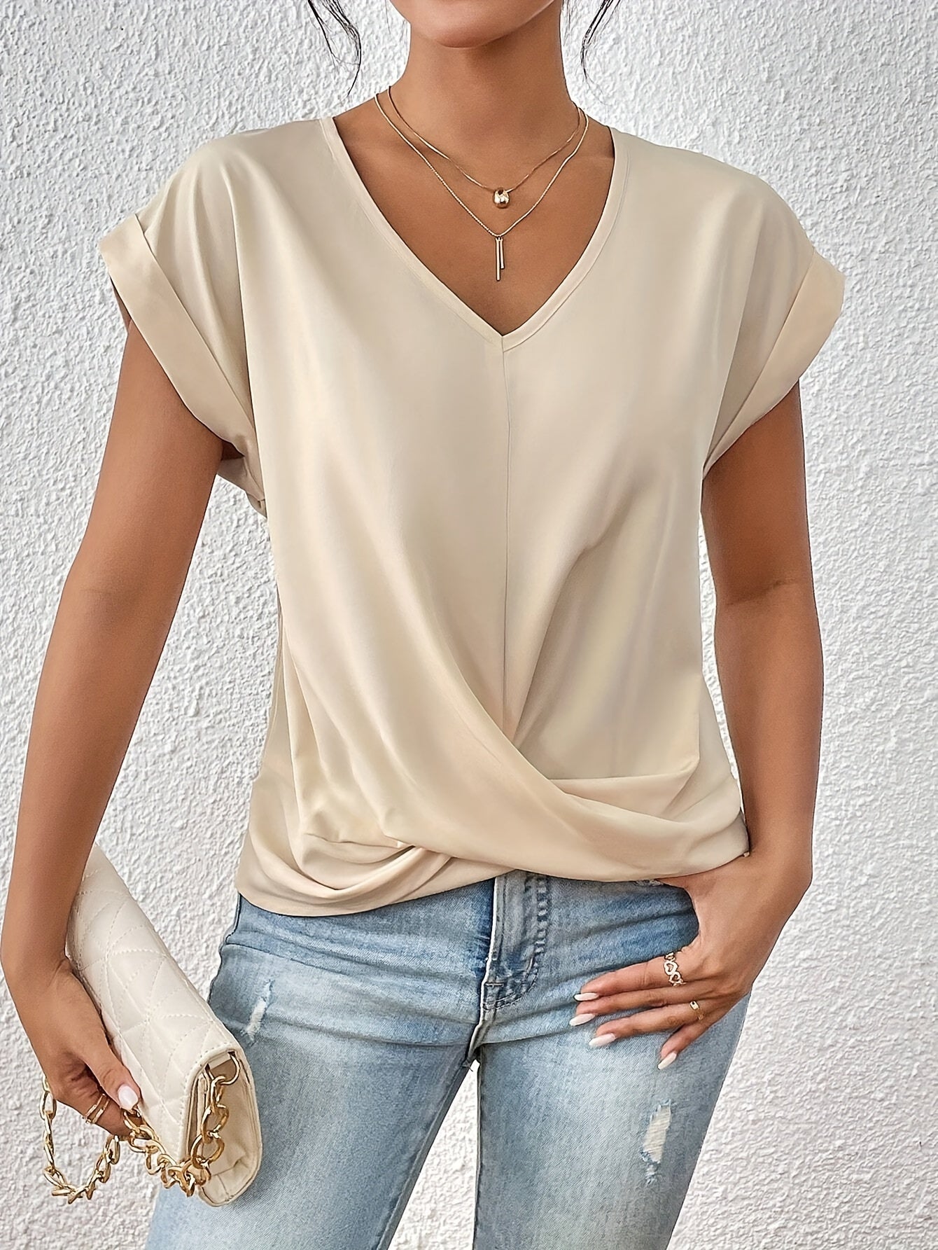 Cleo™ | Camiseta Casual con Escote