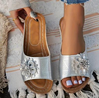 Flora™ | Sandalias ortopédicas con motivo floral
