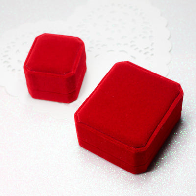 Caja de Regalo para Collar y Anillo