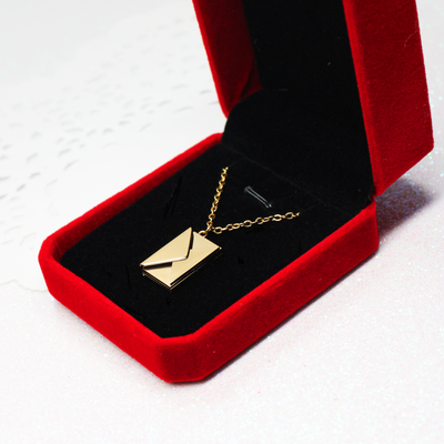 Caja de Regalo para Collar y Anillo