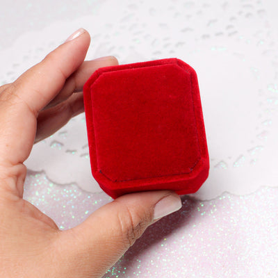 Caja de Regalo para Collar y Anillo